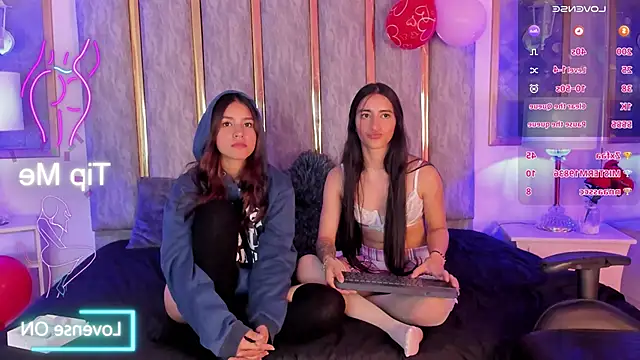 mia rousse25 online show from February 26, 2026, 8:42 pm