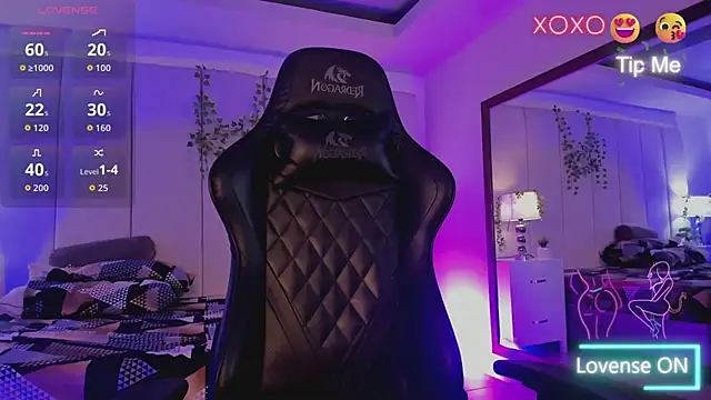 mia rousse25 online show from March 30, 2026, 4:19 pm