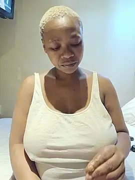 Snapshot of missboobiesSA chatting on July 10, 2026, 2:33 am missboobiesSA online show from July 10, 2026, 2:33 am