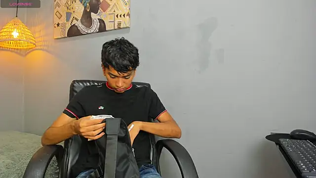 markbowie online show from November 26, 2025, 11:54 am