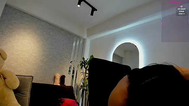 lily cash1 online show from March 30, 2026, 3:35 pm