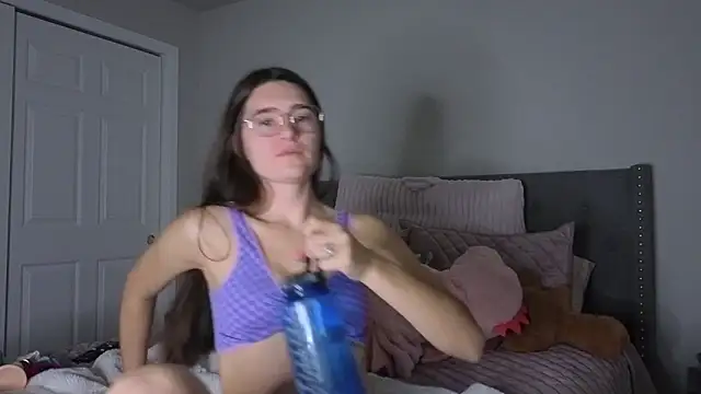 Snapshot of bambifarrina chatting on November 30, 2025, 5:30 am bambifarrina online show from November 30, 2025, 5:30 am