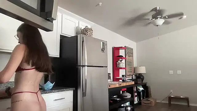 Snapshot of bambifarrina chatting on September 14, 2025, 5:13 pm bambifarrina online show from September 14, 2025, 5:13 pm