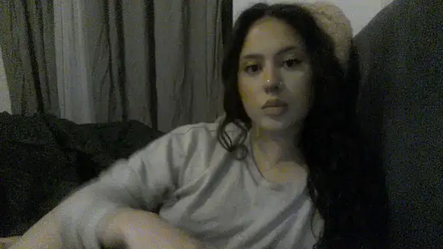 laylabliss online show from October 19, 2025, 12:57 am