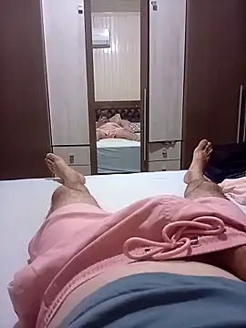 Gustavo198045 online show from March 11, 2026, 12:48 am