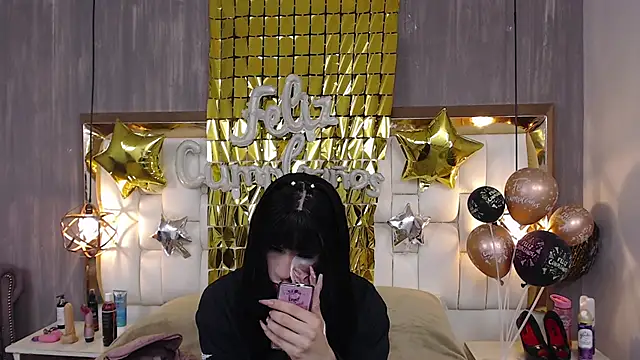 Foxxy Doll online show from October 9, 2025, 2:39 pm