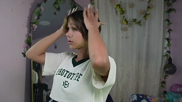 Snapshot of ashley_winhouse chatting on March 31, 2026, 3:36 pm ashley winhouse online show from March 31, 2026, 3:36 pm