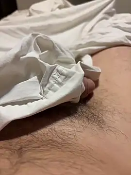 Snapshot of Pguerra82 chatting on December 1, 2025, 12:44 am Pguerra82 online show from December 1, 2025, 12:44 am