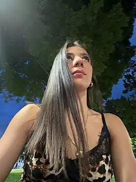 Snapshot of -juicy_ chatting on May 12, 2026, 11:22 pm -juicy online show from May 12, 2026, 11:22 pm