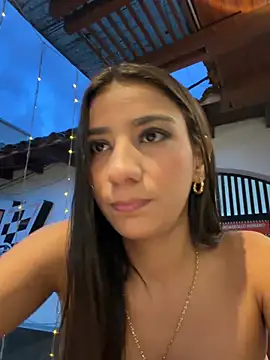 Snapshot of -juicy_ chatting on February 5, 2026, 11:11 pm -juicy online show from February 5, 2026, 11:11 pm