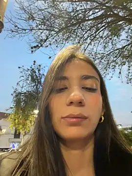 Snapshot of -juicy_ chatting on March 4, 2026, 11:23 pm -juicy online show from March 4, 2026, 11:23 pm