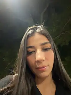 Snapshot of -juicy_ chatting on May 25, 2026, 11:36 pm -juicy online show from May 25, 2026, 11:36 pm