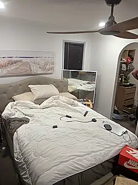 iamthepublickmasterbater online show from January 7, 2026, 2:22 pm