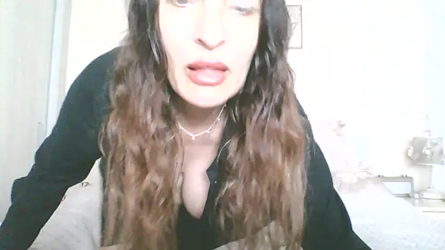 EllaKent online show from March 23, 2026, 3:45 pm