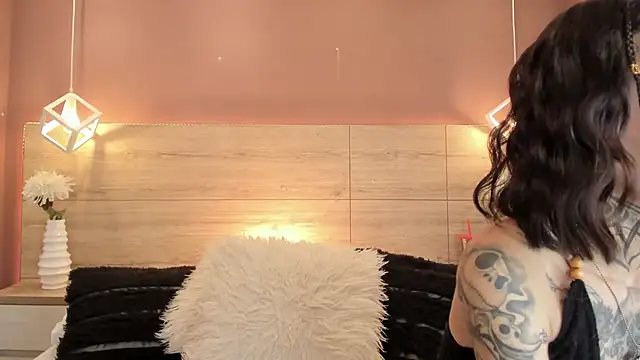 aa lunit online show from December 2, 2025, 1:35 pm