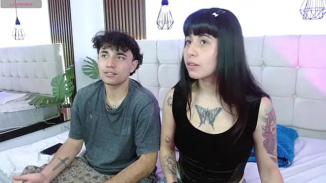 Aprhil Blaze online show from September 29, 2025, 2:01 pm