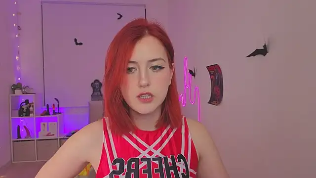 bananasgirl online show from October 24, 2025, 5:12 pm