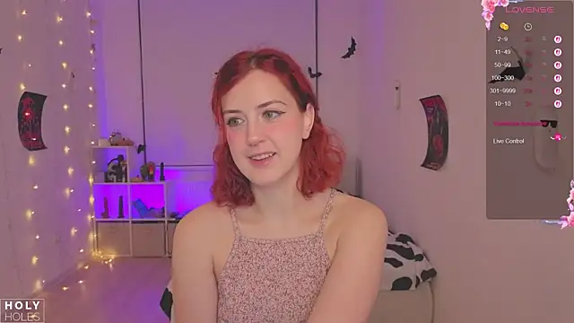 bananasgirl online show from November 12, 2025, 5:33 am