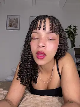 Snapshot of Yasmin777_ chatting on June 11, 2026, 1:27 am Yasmin777 online show from June 11, 2026, 1:27 am