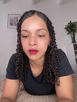 Yasmin777  online show from May 20, 2026, 6:38 pm
