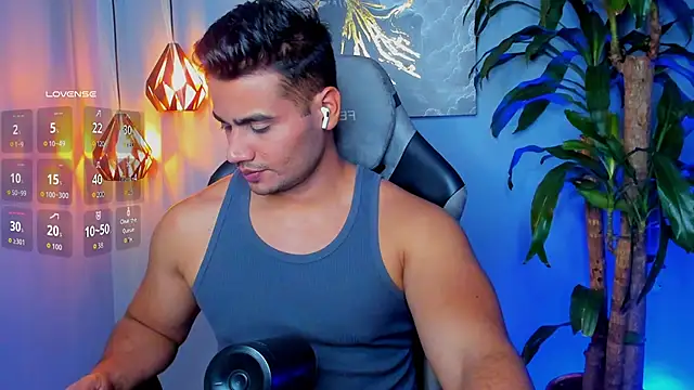 Snapshot of AndresR3 chatting on November 26, 2025, 11:38 pm AndresR3 online show from November 26, 2025, 11:38 pm