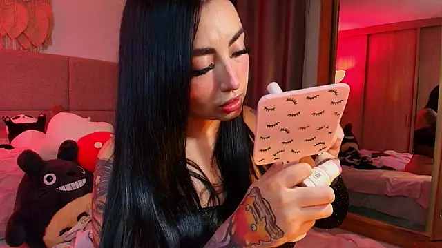 Claiborne Morris online show from April 6, 2026, 11:28 pm