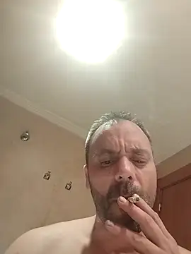 manchego85 online show from September 18, 2025, 4:59 am