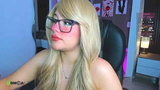 Snapshot of Dulcerose_01 chatting on November 25, 2025, 6:14 am Dulcerose 01 online show from November 25, 2025, 6:14 am