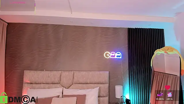 Snapshot of Dulcerose_01 chatting on April 8, 2026, 3:08 am Dulcerose 01 online show from April 8, 2026, 3:08 am