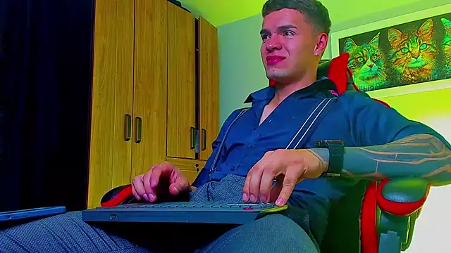 ALPHA DOMINUS  online show from September 24, 2025, 4:08 am