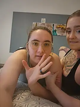 AndHerXO online show from June 26, 2026, 2:12 pm