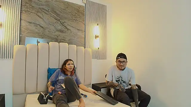 RavenandCody online show from October 7, 2025, 3:51 am