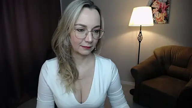 Ava Elior online show from March 8, 2026, 11:24 am