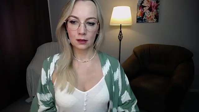 Ava Elior online show from September 22, 2025, 9:26 am