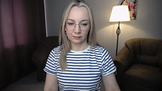 Ava Elior online show from May 17, 2026, 10:37 am