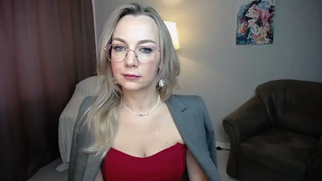 Ava Elior online show from October 4, 2025, 9:44 am