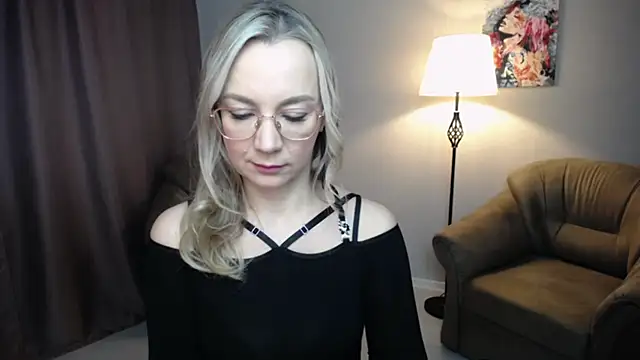 Snapshot of Ava_Elior chatting on February 13, 2026, 9:31 am Ava Elior online show from February 13, 2026, 9:31 am