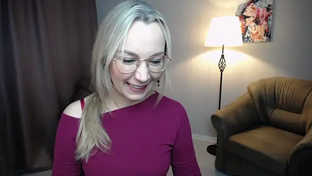 Snapshot of Ava_Elior chatting on February 14, 2026, 12:27 pm Ava Elior online show from February 14, 2026, 12:27 pm