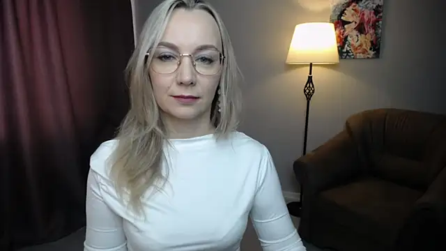 Snapshot of Ava_Elior chatting on February 2, 2026, 11:31 am Ava Elior online show from February 2, 2026, 11:31 am