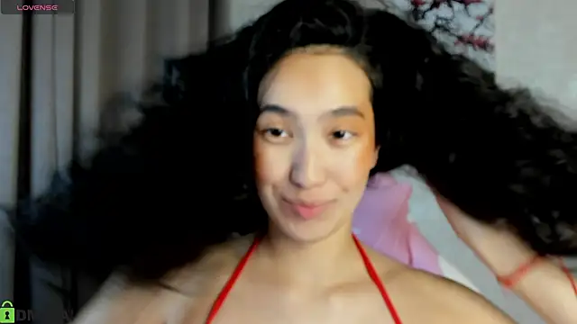 FlirtyAura online show from December 2, 2025, 3:52 am