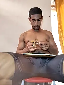 Snapshot of Kesurra chatting on November 23, 2025, 3:44 pm Kesurra online show from November 23, 2025, 3:44 pm