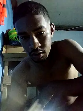 Snapshot of Kesurra chatting on December 15, 2025, 10:43 am Kesurra online show from December 15, 2025, 10:43 am