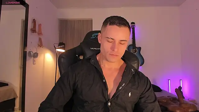 connorsmiith online show from July 11, 2026, 12:38 pm
