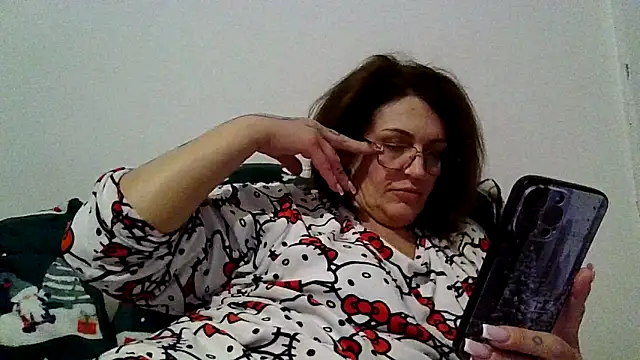 Snapshot of RubyyRosee chatting on February 15, 2026, 9:47 pm RubyyRosee online show from February 15, 2026, 9:47 pm