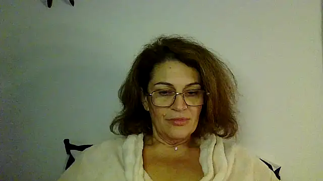 Snapshot of RubyyRosee chatting on November 14, 2025, 2:32 pm RubyyRosee online show from November 14, 2025, 2:32 pm
