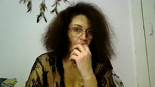 Snapshot of RubyyRosee chatting on October 15, 2025, 8:39 pm RubyyRosee online show from October 15, 2025, 8:39 pm