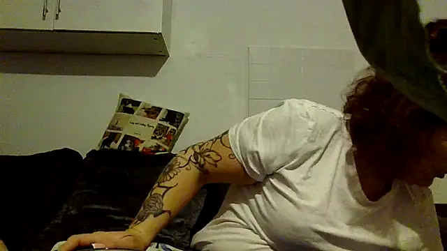 Snapshot of RubyyRosee chatting on February 17, 2026, 6:22 am RubyyRosee online show from February 17, 2026, 6:22 am