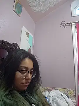 Snapshot of Lovelyrainn chatting on October 27, 2025, 11:16 pm Lovelyrainn online show from October 27, 2025, 11:16 pm