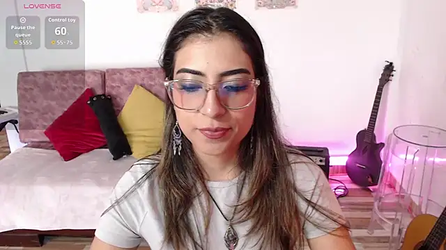 Susanahendrix online show from December 4, 2025, 6:18 pm