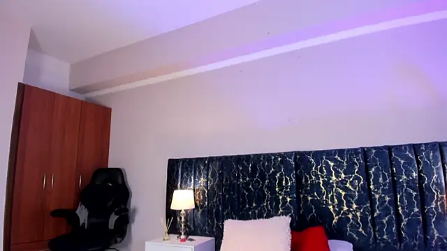 katte landerr online show from February 26, 2026, 1:11 pm